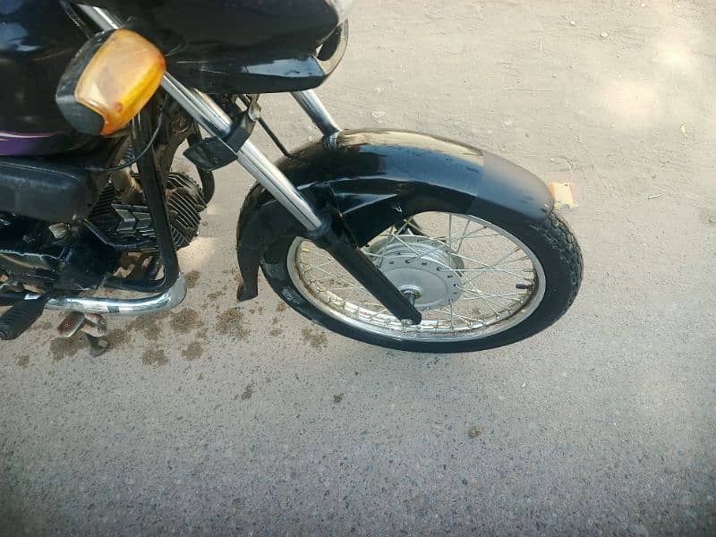 Honda pridor black color for sale in urjant basd. good conditions. 6