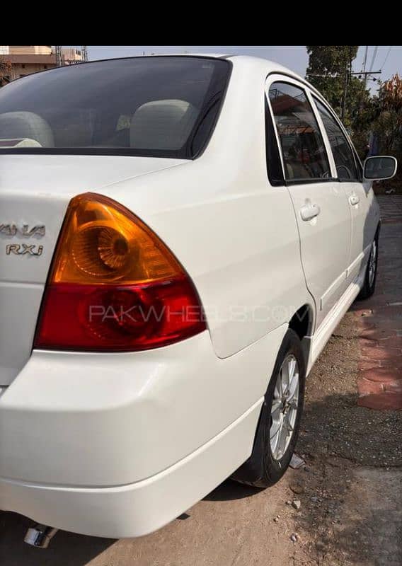Suzuki Liana 2010 2