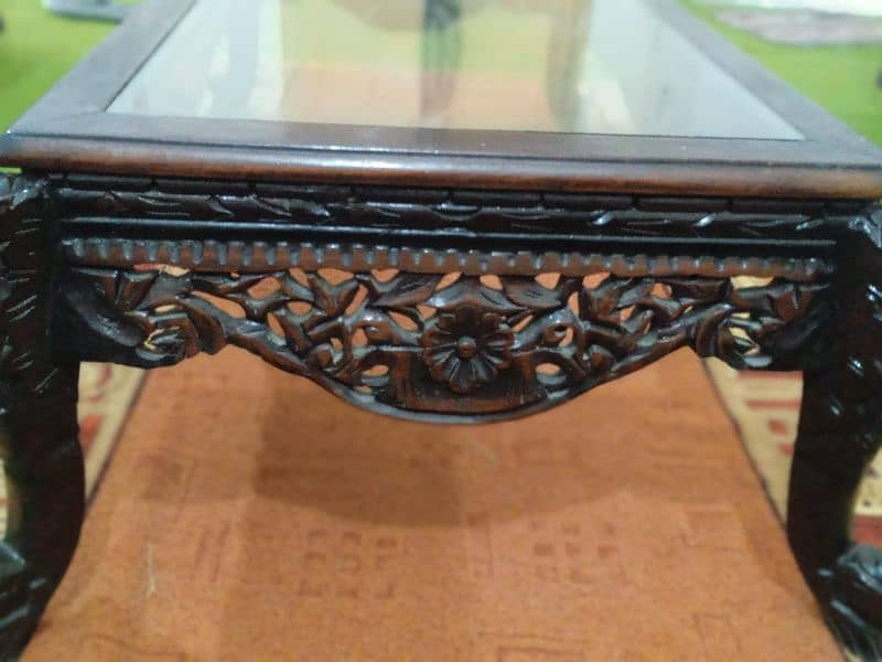 Pure taile wood table 3
