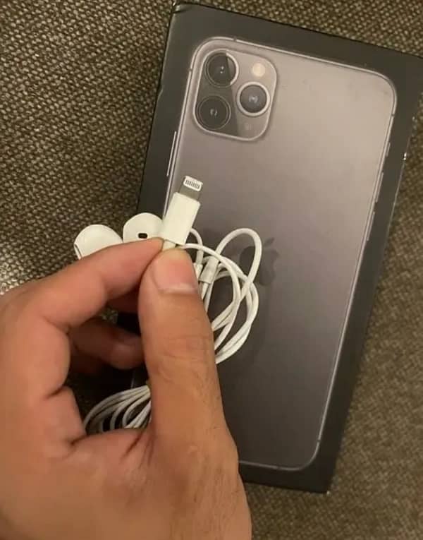 iphone 11 pro max ki 100% Original Box Pulled Handfree hy 1