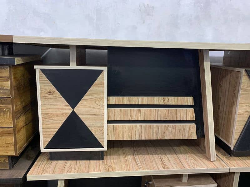 Office Executive table / office CEO TABLE / WORKSPACE DESK /  Table 9