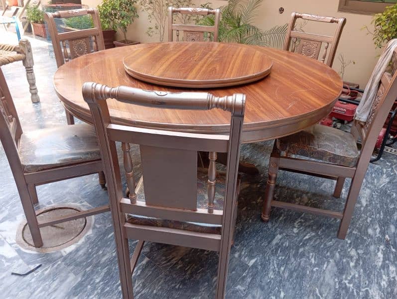 6 chairs 1 table 1