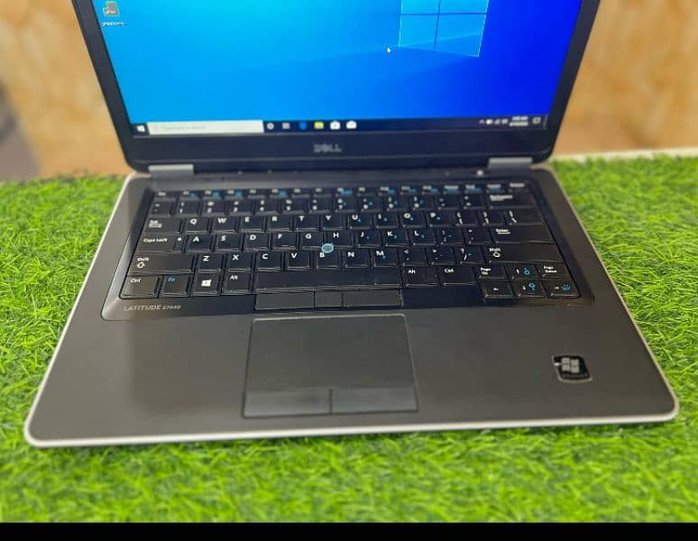 Dell latitude E7440 i5 4 generation 4
