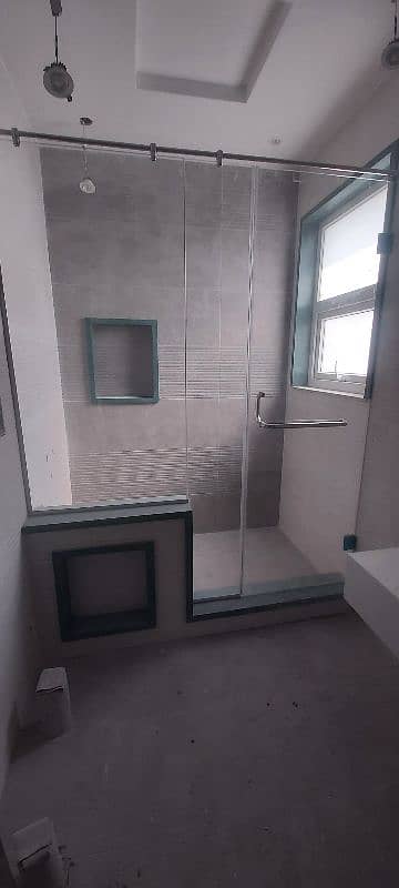 SHOWER CABIN AND GLASS PARTITION 5