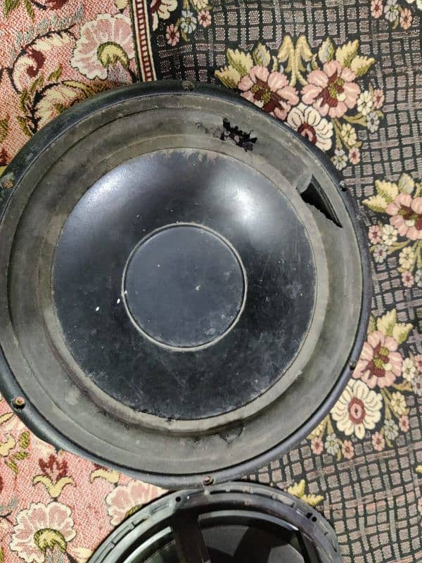 woofer orignal car 0