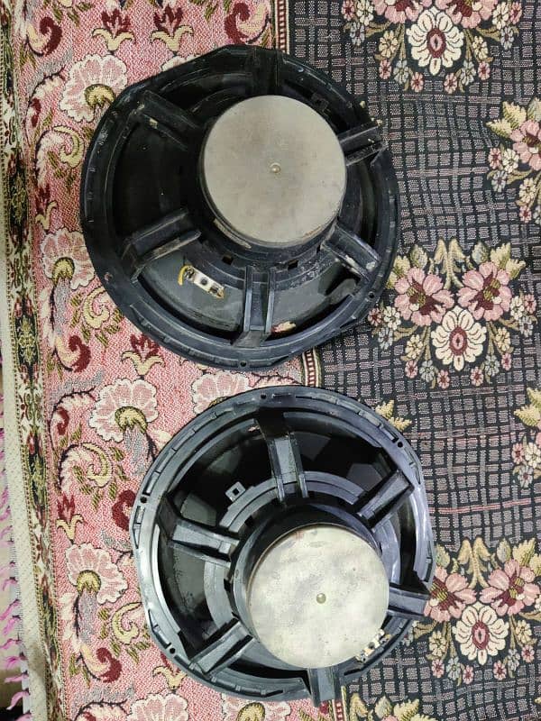 woofer orignal car 1
