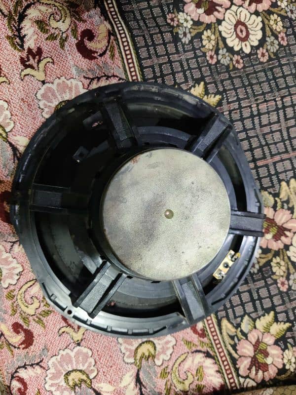 woofer orignal car 2