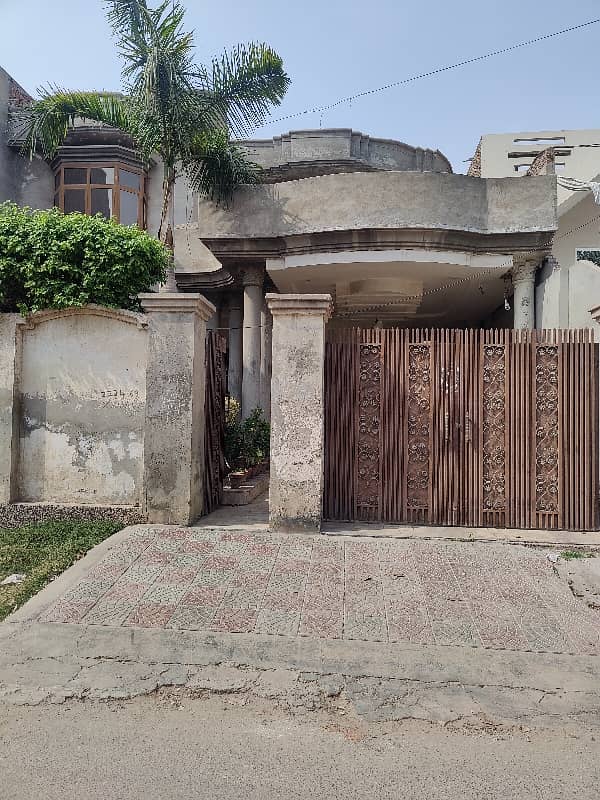 15 Marla Double Storey House Available For Sale In Shalimar Colony On Investor Rate 0