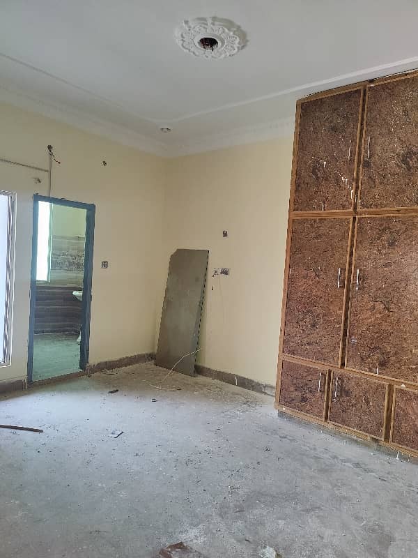 10 Marla Separate Upper Portion Available For Rent In Ma Jinnah On Prime Location Walking Distance From Main Ma Jinnah Road Nearest To Main Ma Jinnah Road 2