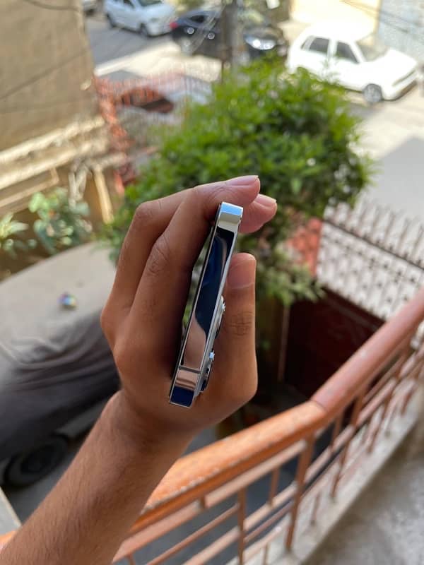 iPhone 13 Pro Non PTA 5