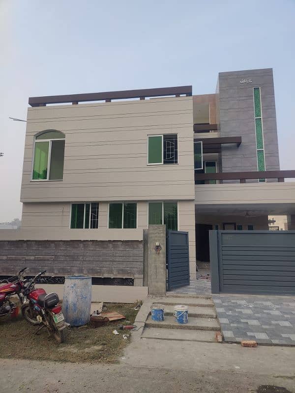 ALUMINIUM WINDOW AND GLASS PARTITION 3