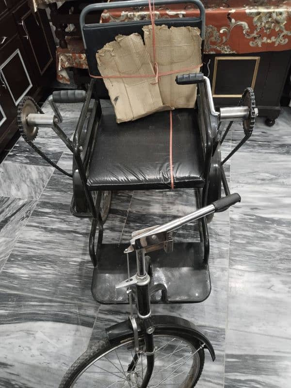 Manual Wheelchair for sale/Excellent Condition/Foldable & Comfortable 1