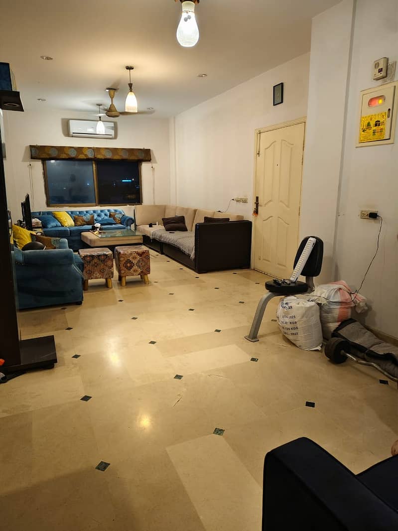 apartment for sell 3 bed dd in nishat commercial park facing 7