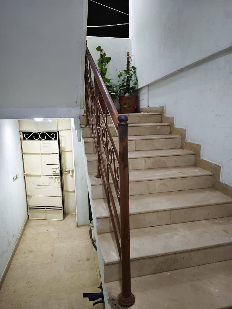 apartment for sell 3 bed dd in nishat commercial park facing 9