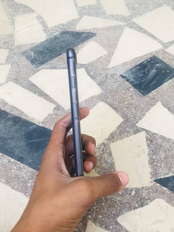 iPhone 8 Plus non pta 64 gb 3