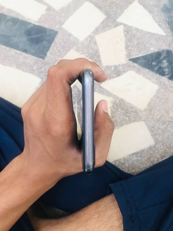 iPhone 8 Plus non pta 64 gb 7