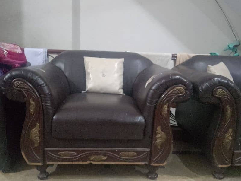 3 seater sofa available 2