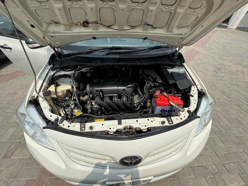 Toyota Corolla XLI 2013 3