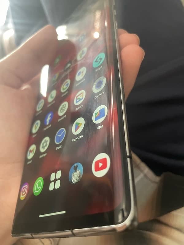 Sharp Aquos r6 3