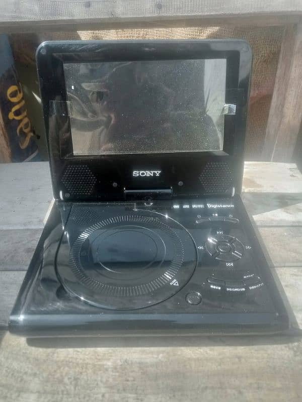 7inch portable DVD player cprm 0