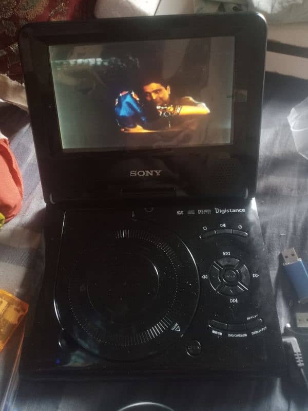 7inch portable DVD player cprm 5