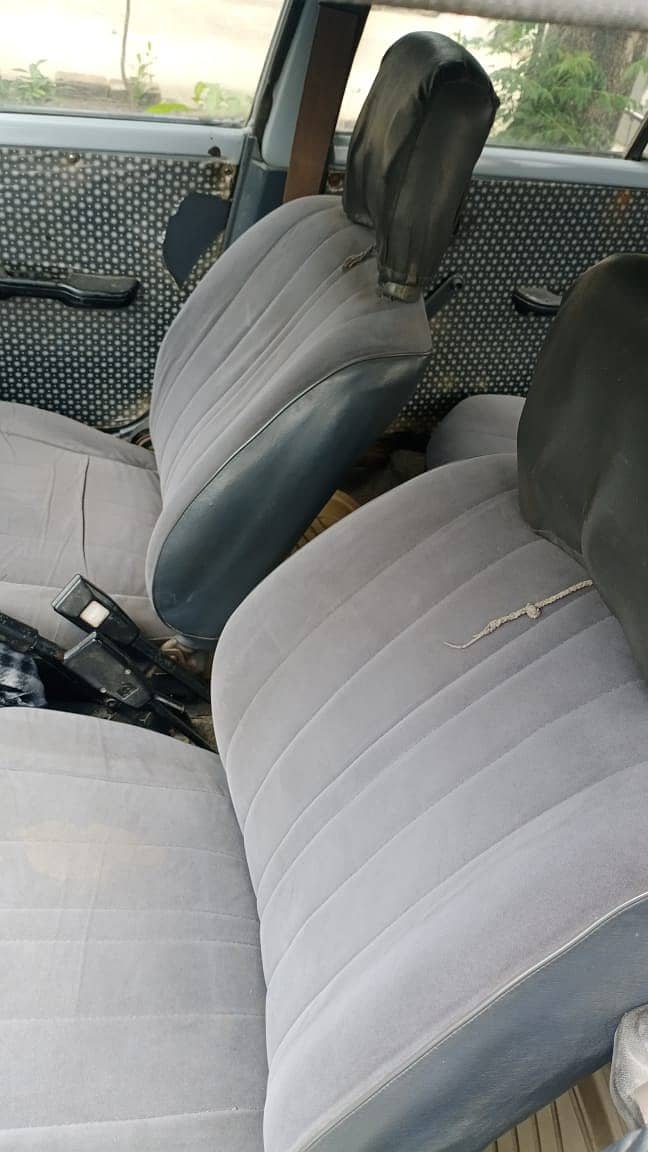 Suzuki Swift 1992 9