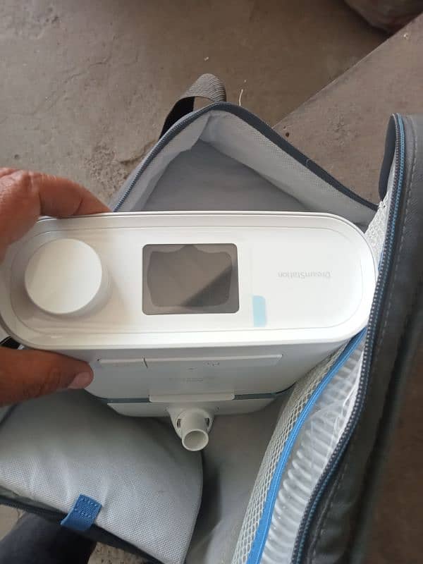 It's a nebulizer machine from UK respironics Philipd Brand 4