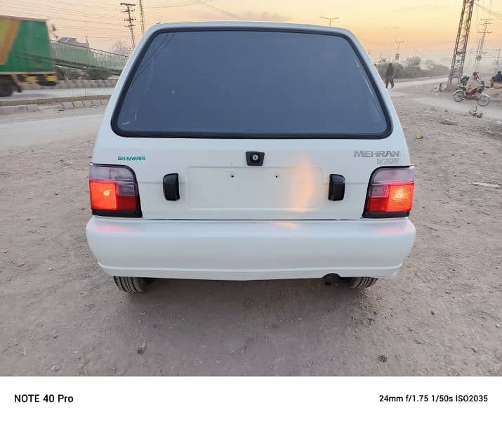 Suzuki Mehran VXR 2016 12