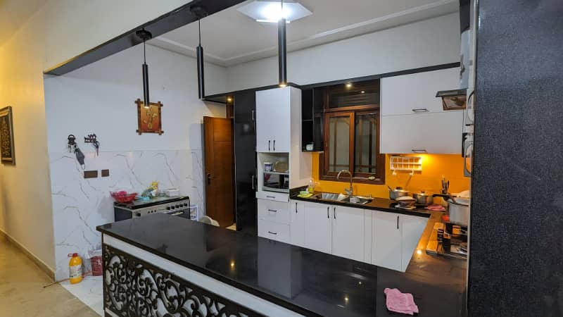 300 Square Yards Lower Portion Is Available In Gulistan-e-Jauhar - Block 14 1