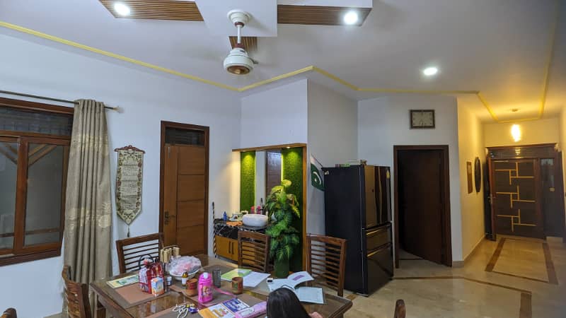 300 Square Yards Lower Portion Is Available In Gulistan-e-Jauhar - Block 14 5