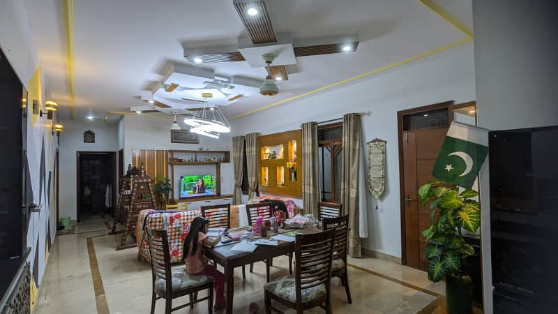 300 Square Yards Lower Portion Is Available In Gulistan-e-Jauhar - Block 14 6