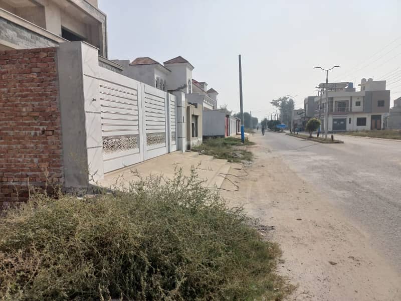 60 Ft Road Main Boulevard 15 Marla Plot Is Available For Sale In Azaan City Sahiwal 0