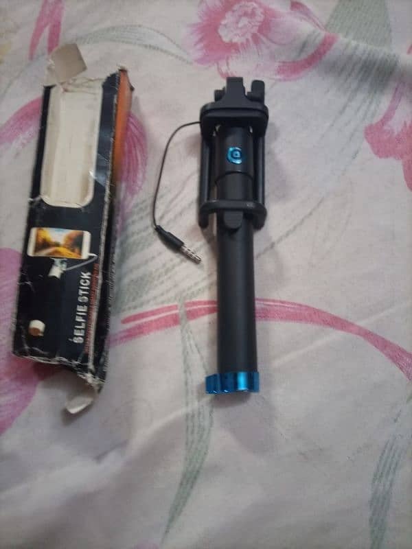 URGENT SELFIE STICK FOR SALE RS 500 0