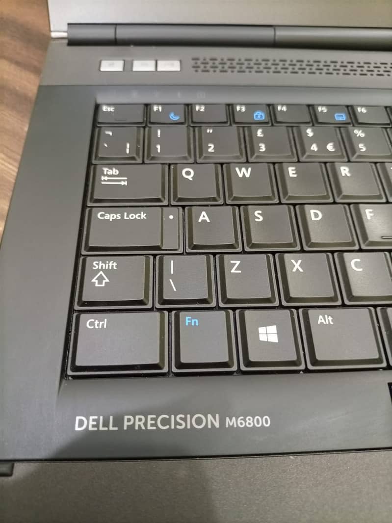 Dell Precision Gaming Laptop M6800 4GB NVIDIA Core i7-4810MQ 4th Gene 0