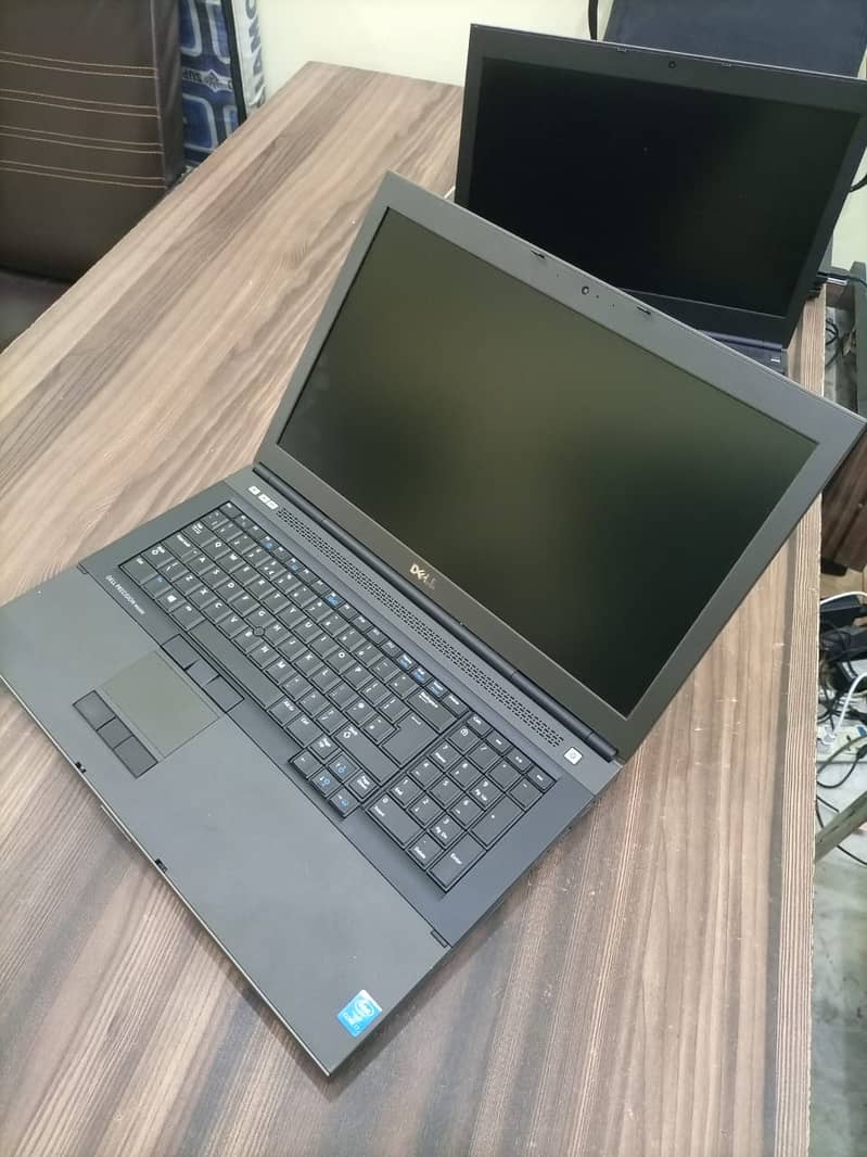 Dell Precision Gaming Laptop M6800 4GB NVIDIA Core i7-4810MQ 4th Gene 4