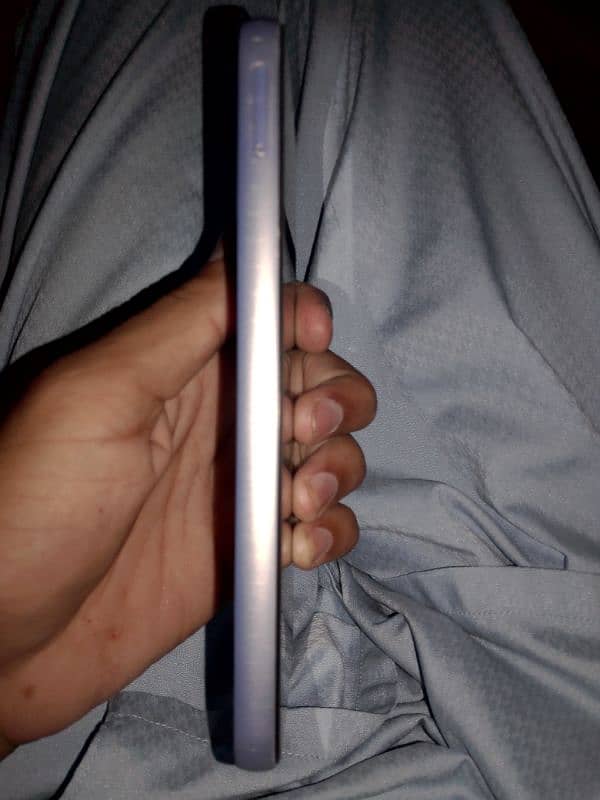 5 month used 6.128 gb watts app number 03406967298 4