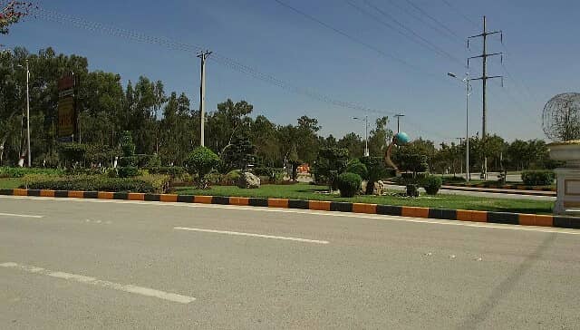 5 Kanal Residential Plot Available For Sale. In Multi Orchard Block D Islamabad. 16