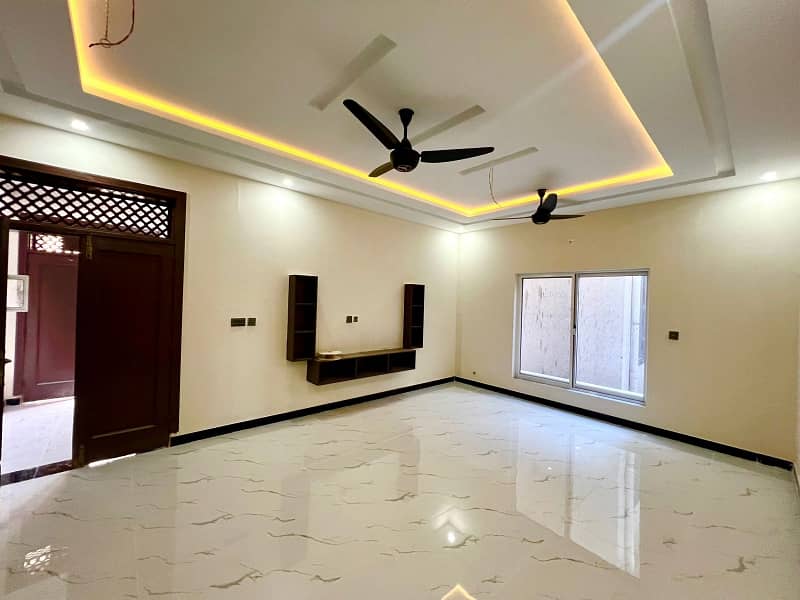 14 Marla Double Storey House For Sale In F-17 Telegarden 9