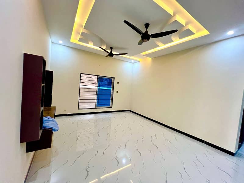 14 Marla Double Storey House For Sale In F-17 Telegarden 12