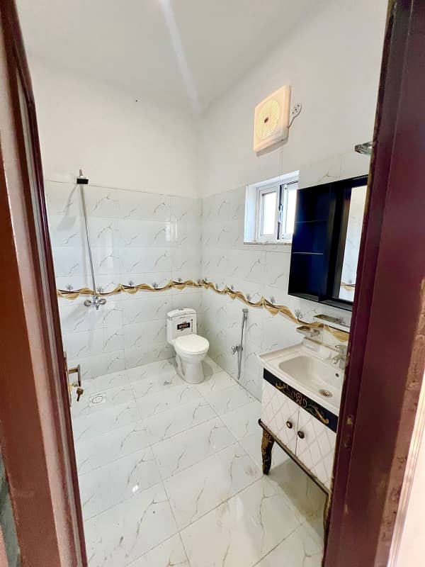 14 Marla Double Storey House For Sale In F-17 Telegarden 18
