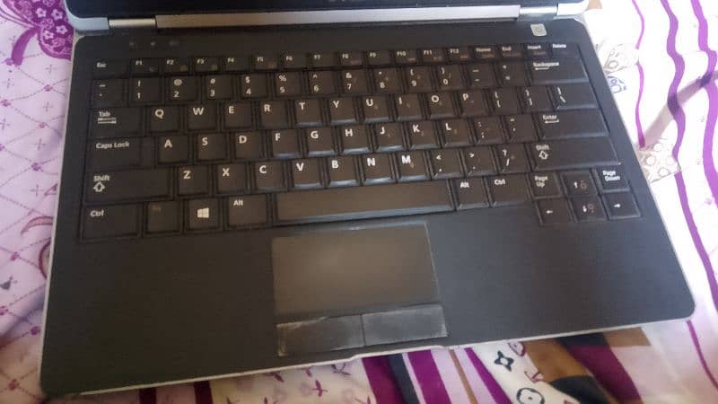 Dell Laptop 4