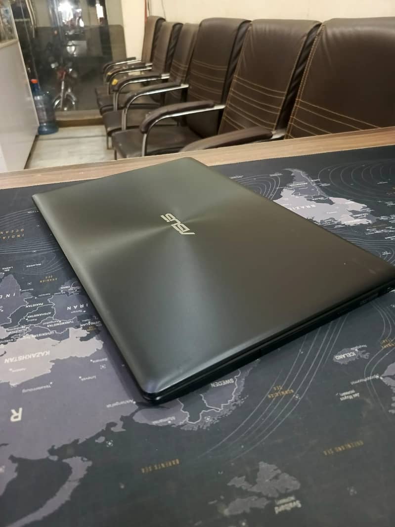 Asus P550C Notebook Core i5 3rd Gen 6GB Ram 320GB HDD 5