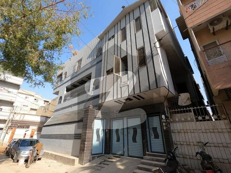 Beautiful House Available For Sale In Buffer Zone 15A/1 0