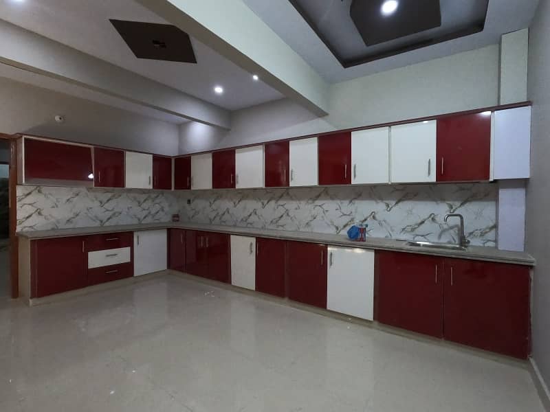Get In Touch Now To Buy A Prime Location House In Karachi 25
