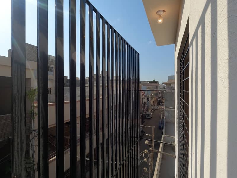 Get In Touch Now To Buy A Prime Location House In Karachi 43