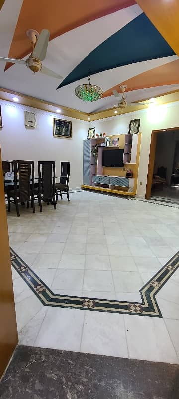 10 Marla House For Sale In Sukh Chayn Gardens Lahore 5