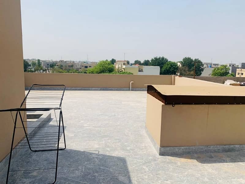 10 Marla Old House For Sale 10