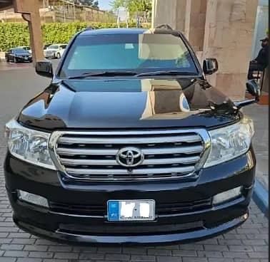 Monthli Basis Rent A Car With Driver / Self Drive Available Karachi 4