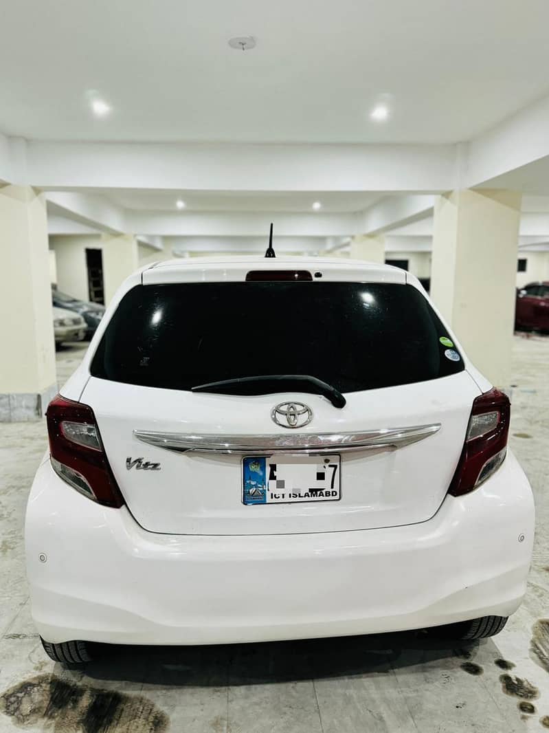 Toyota Vitz 2014 1