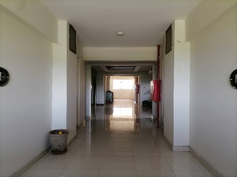 10 Marla Flat For Sale In Askari 11 - Sector B Lahore 26
